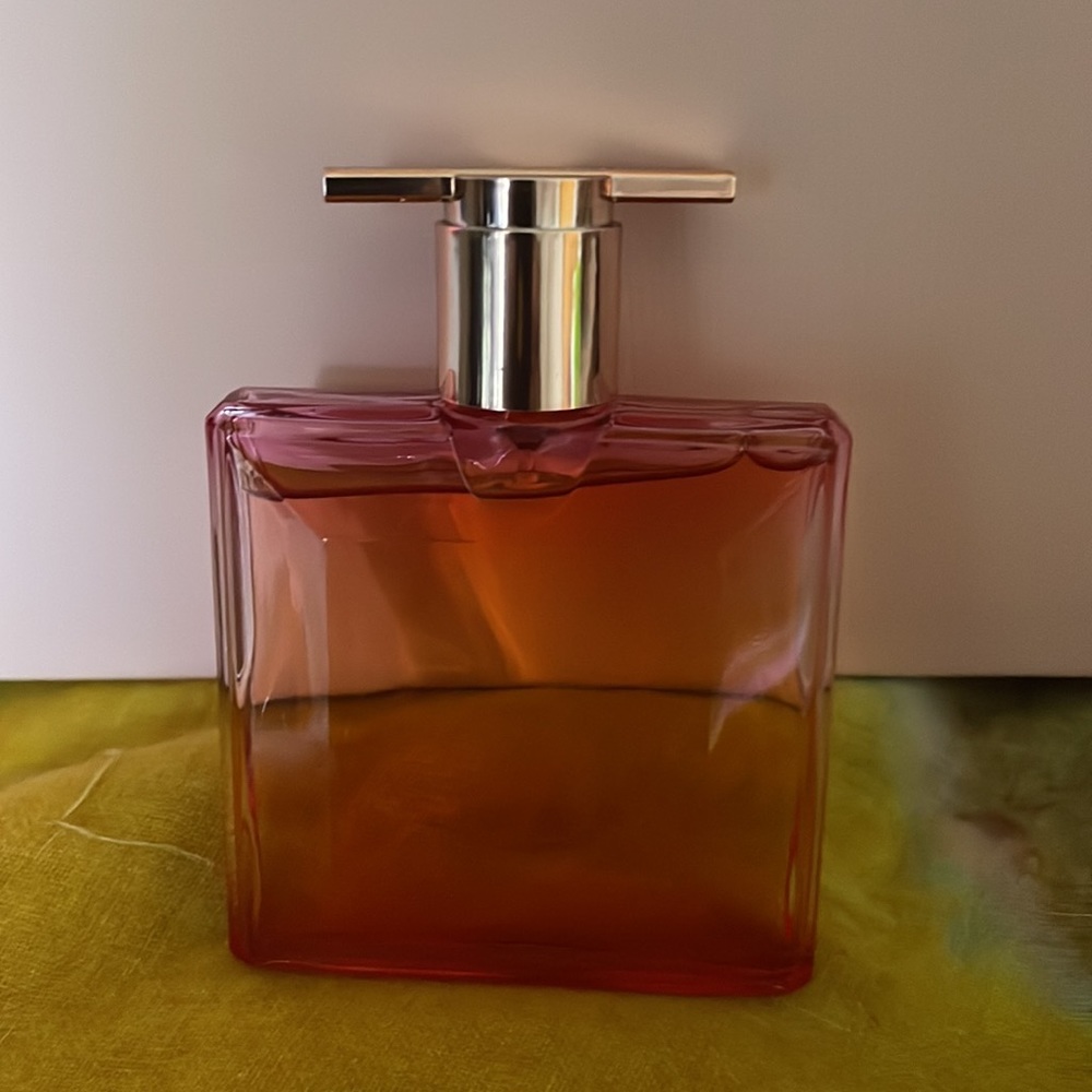 IDOLE eau de perfume used once to try it